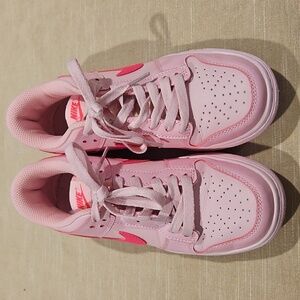 Nike Triple Pink Low-Top Dunk Sneakers